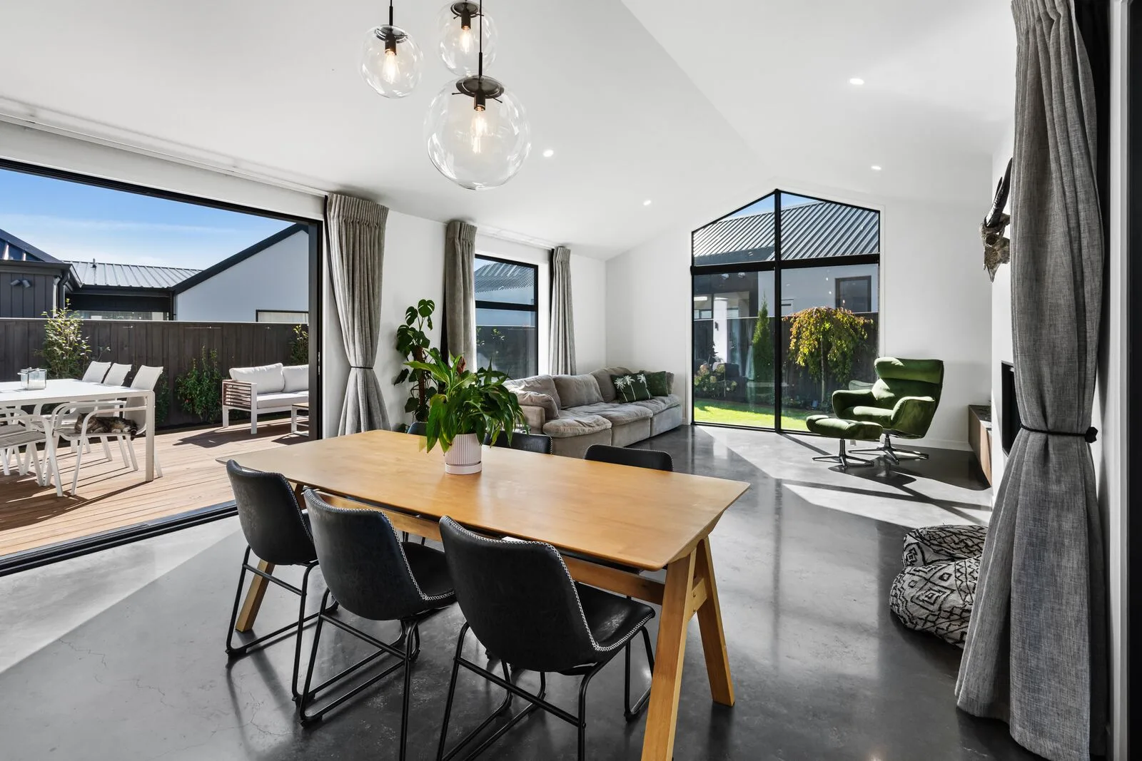 An open-plan kitchen and dining space